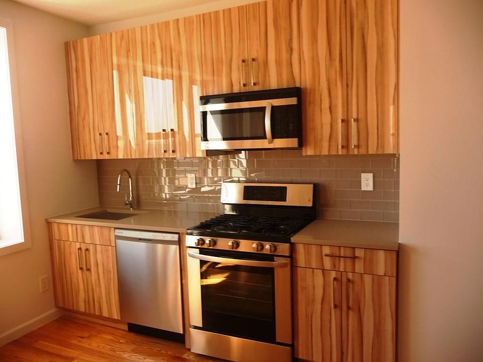1st image of 3127 Brighton 4th St