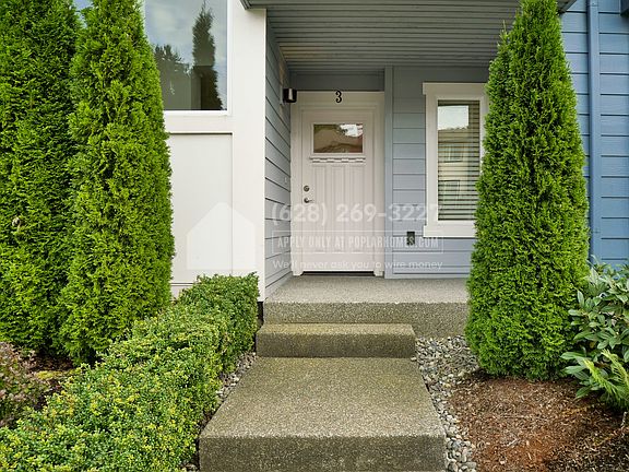 3rd image of 250 SE Orchard Dr APT 4