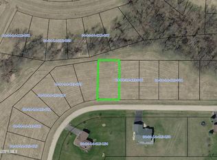 13-6 & 13 Spring Creek Dr, Lanark, IL 61046