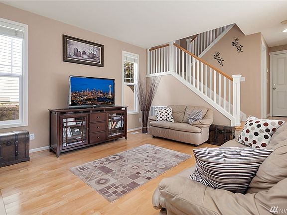 5th image of 1515 NE Jonquil Ln