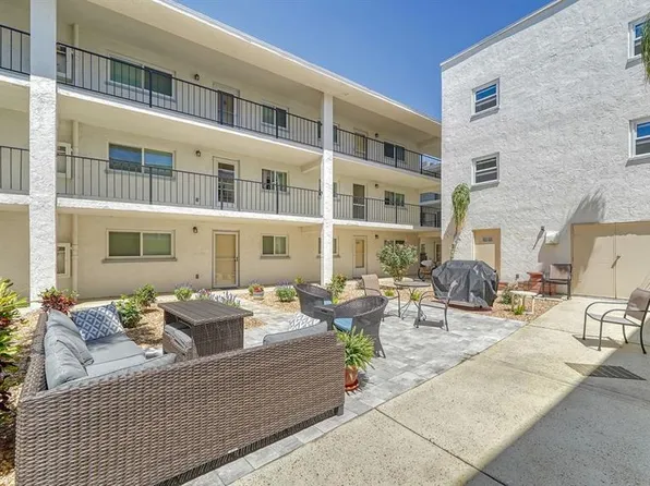 708 Tamiami Trl S APT 308, Venice, FL 34285