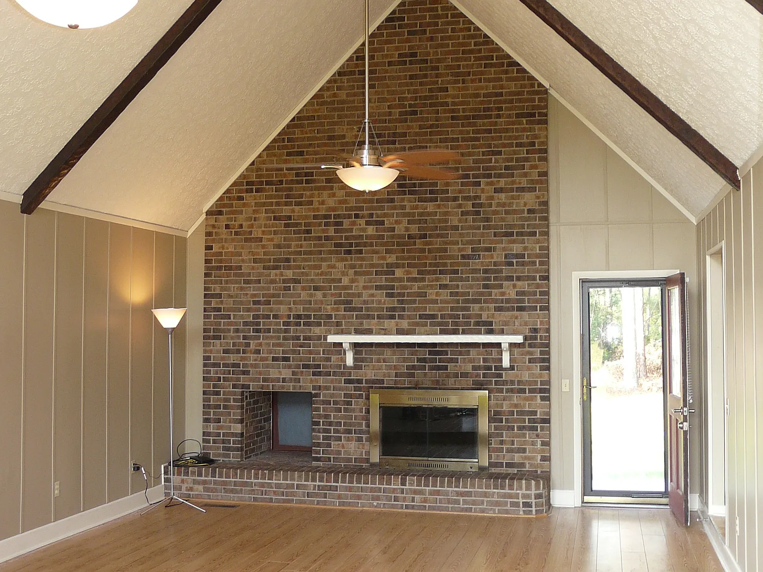 3 bed, 1200 sqft, $650 — Photo 4