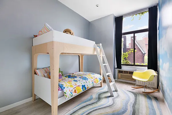 Sold by Compass | media 25