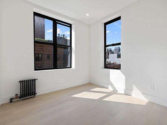 5th image of 301 W 22nd St APT 61