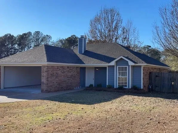 217 Shadow Creek Dr, Florence, MS 39073