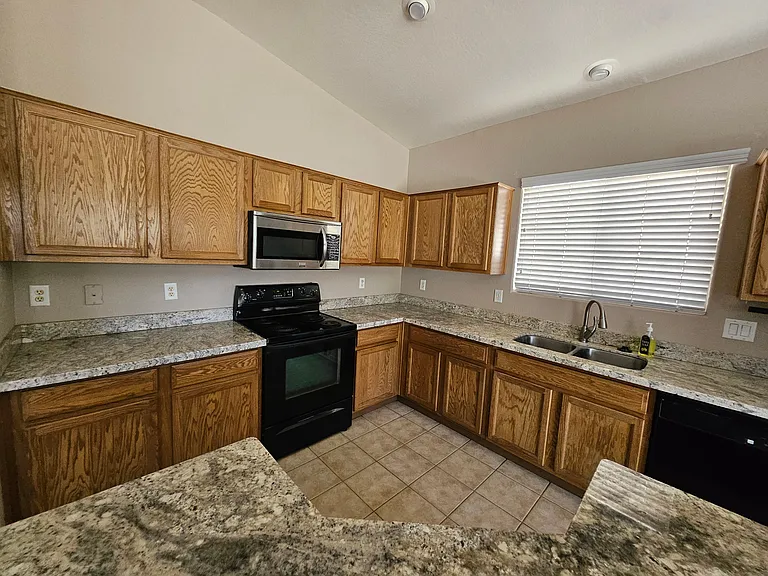 13641 W Evans Dr — Photo 6