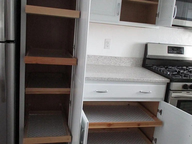 833 Chester Ave #2 — Photo 10
