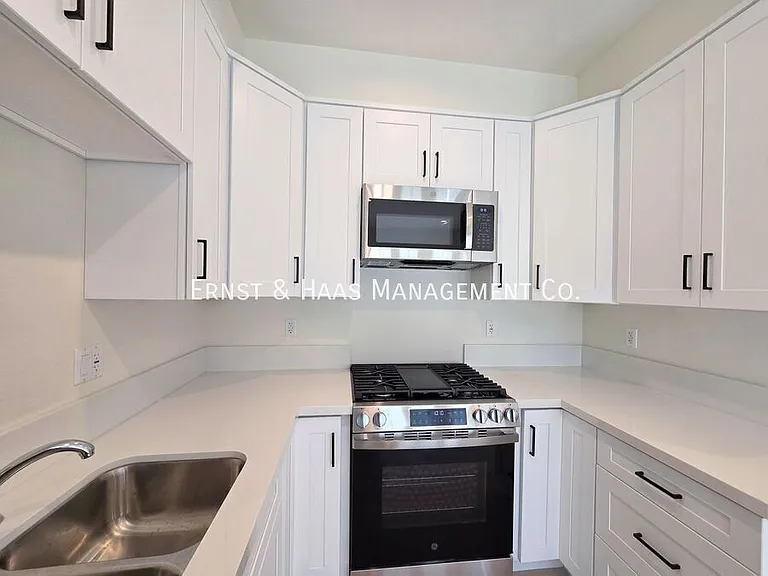 321 Chestnut Ave #1 — Photo 8