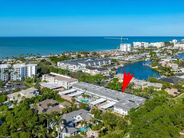 282 Banyan BLVD #282, NAPLES, FL 34102