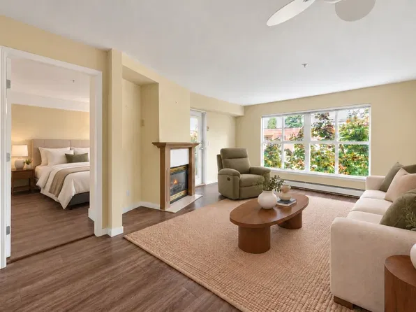 2266 Atkins Ave #311, Pt Coquitlam, BC V3C 6N5
