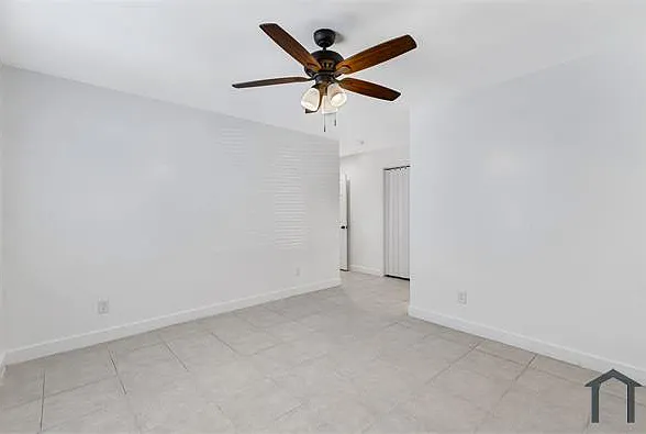 2927 E Atlanta Ave #2 — Photo 14