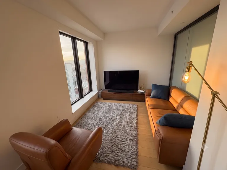 718 Long Bridge St #1707 — Photo 2