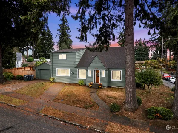 429 Golden Gate Avenue, Fircrest, WA 98466