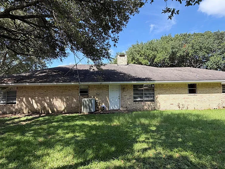 1410 S Circle St — Photo 21