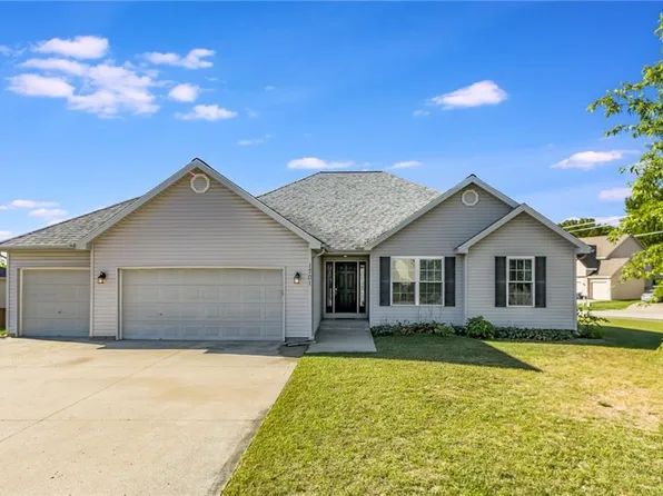 1701 NE 98th St, Kansas City, MO 64155
