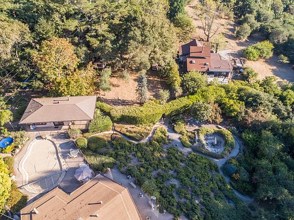 4th image of 16000 Robinwood Ln