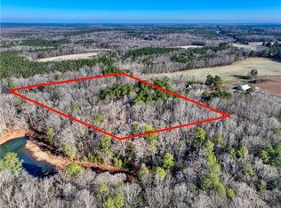 657AC Lees Landing Ln, Saluda, VA 23149