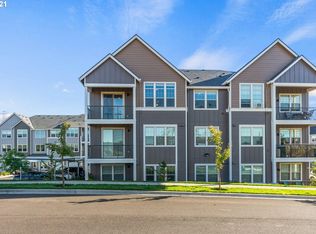 16323 NW Chadwick Way UNIT 304, Portland, OR 97210