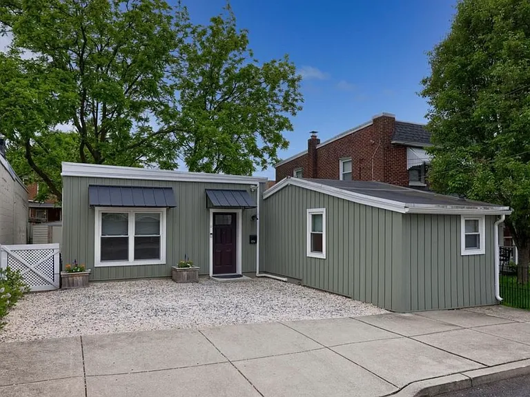934 W Vine St — Photo 1