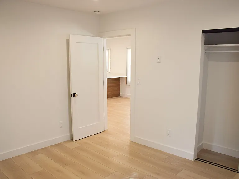 317 Ocean Park Blvd — Photo 5