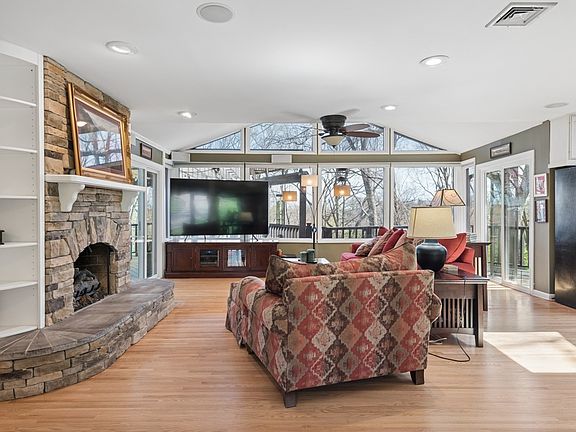 5th image of 176 Lelawood Cir