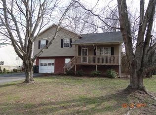 110 Springview Dr, Gray, TN 37615
