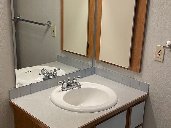 5th image of 6410 8th Ave NE APT 206