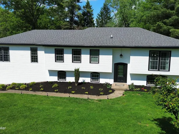 325 Central Ave, Pewee Valley, KY 40056