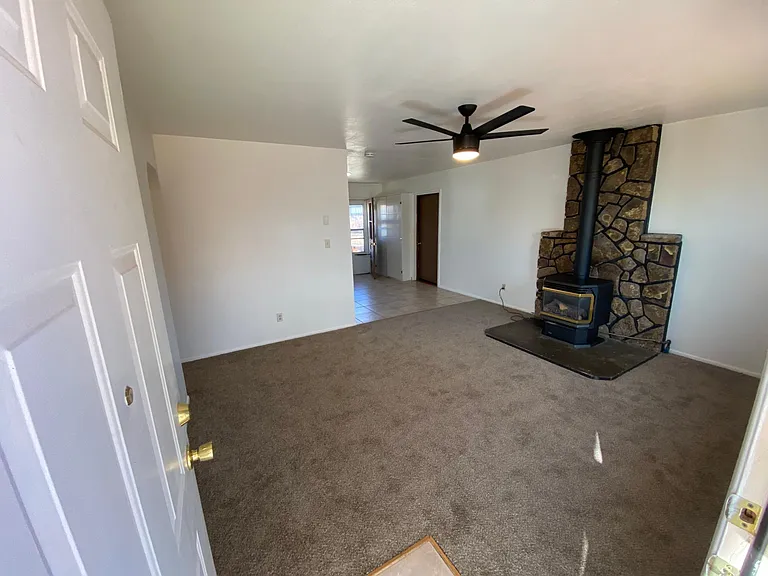 154 S Los Pinos Dr — Photo 36