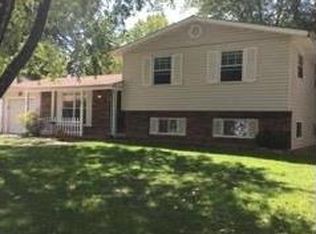 29 Countryside Dr, Saint Peters, MO 63376