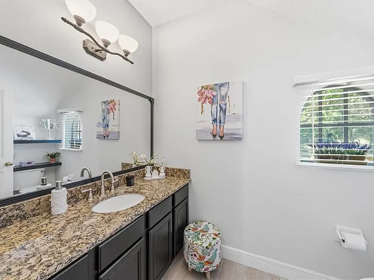 9606 Royce Dr — Photo 12