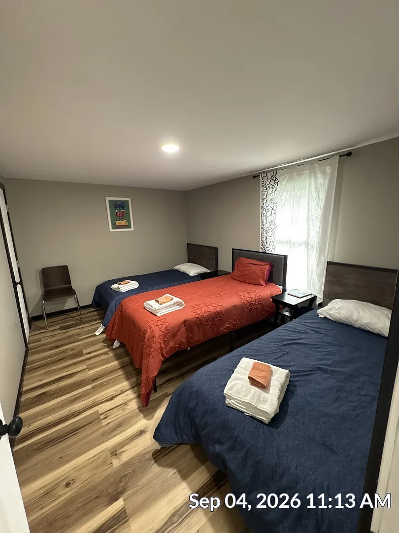 3 bed, 1400 sqft, $1,900 — Photo 4