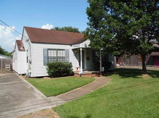 511 S 12th St, Nederland, TX 77627