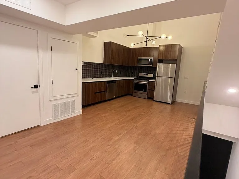 4505 S Slauson Ave — Photo 6