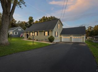 46 Beechwood Rd, New Hartford, NY 13413