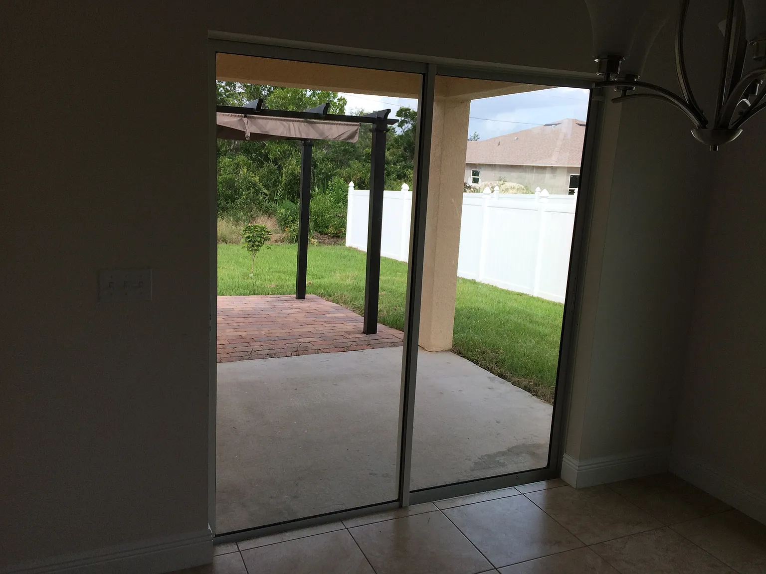 117 Maple Dr — Photo 3