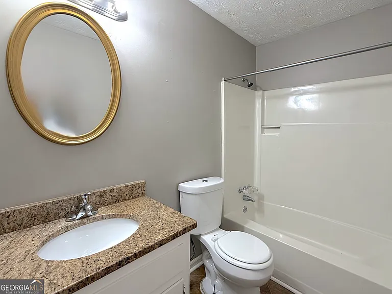 813 Post Oak Cir — Photo 18