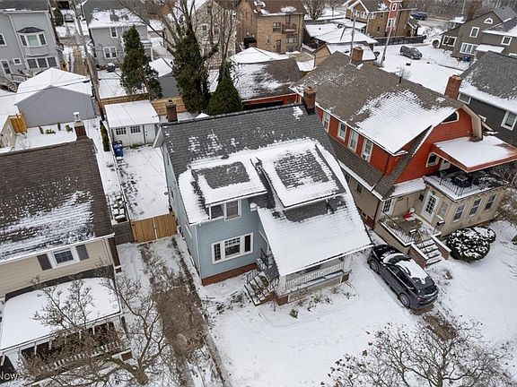 3rd image of 17619 Archdale Ave