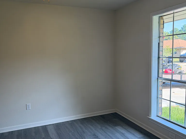 219 Wildwood Dr — Photo 15