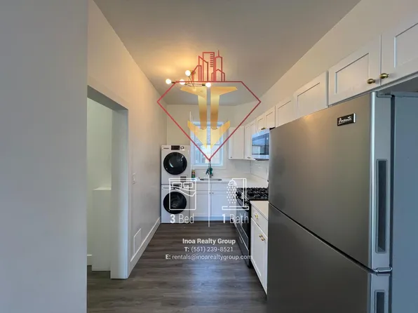 565-567 Bergen Avenue image 1 of 10