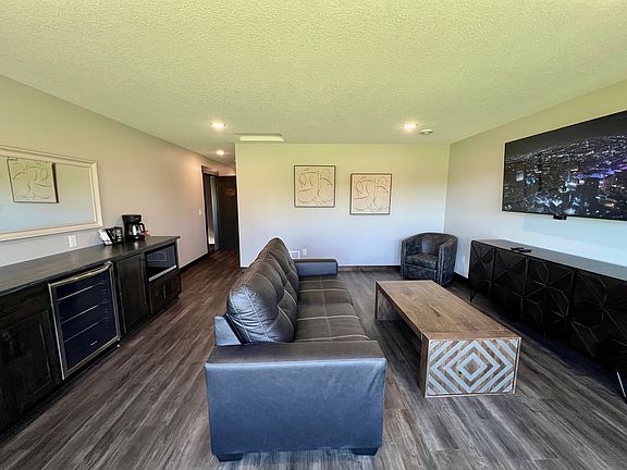 5th image of 175XX Ruttger Way