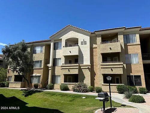 18416 N Cave Creek Rd Photo 1