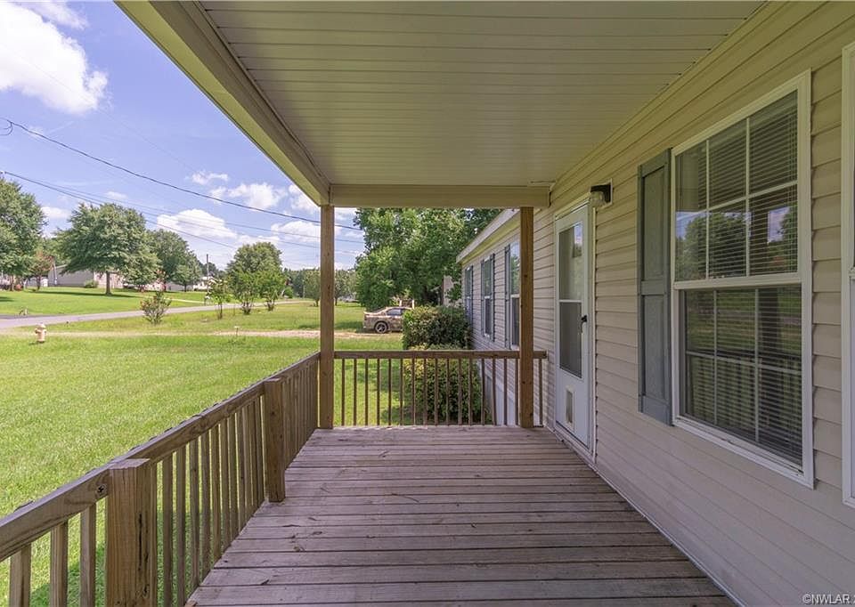 2nd image of 8422 W Woodlands Trl