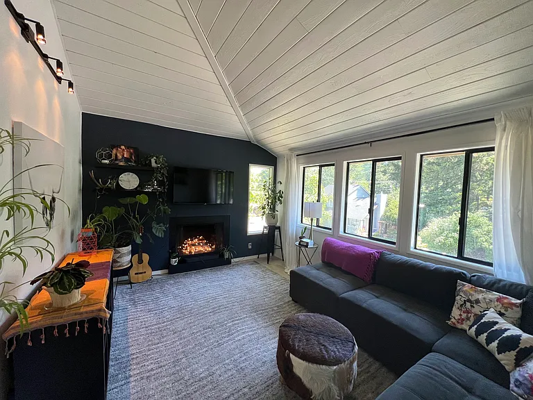4030 Patterson St — Photo 3