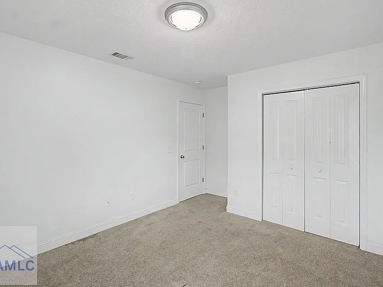 390 Fairview Cir — Photo 24