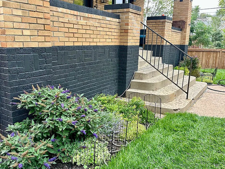 1400 Perry St — Photo 16