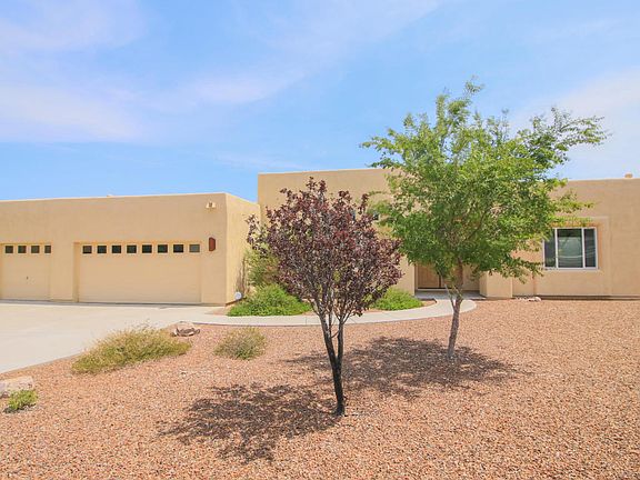 3rd image of 2936 W Encelia Ct