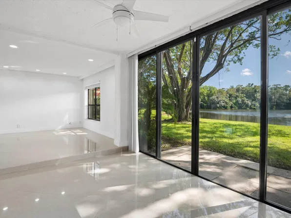 4119 CARAMBOLA Circle S #2120, Coconut Creek, FL 33066