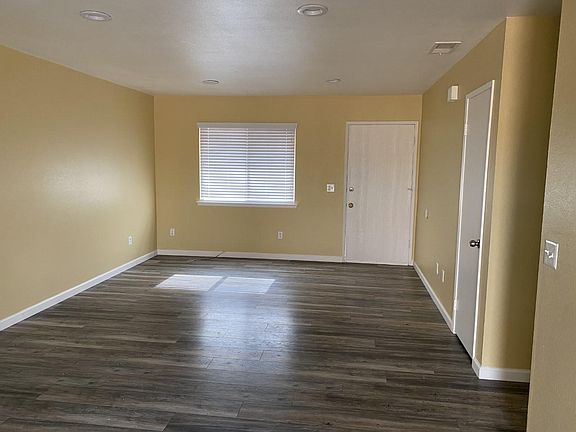 12457 Red Wing Rd APT 3, Apple Valley, CA 92308 | Zillow