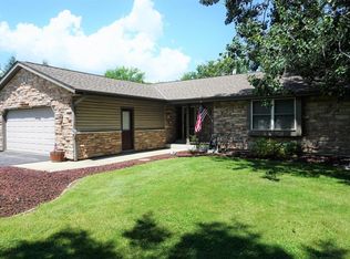 N64W34230 Bayview Rd, Oconomowoc, WI 53066